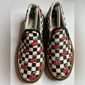 VANS Cherry-Color Block- Slip On Skate Shoes Women’s 9 Flaw See Photos used